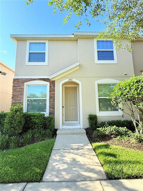 Foto principal - 12837 Tanja King Blvd