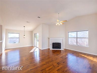 Building Photo - 3 br, 2 bath House - 1725 White Oak Loop