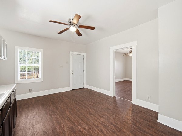 Foto del edificio - 837 Westfall Ave