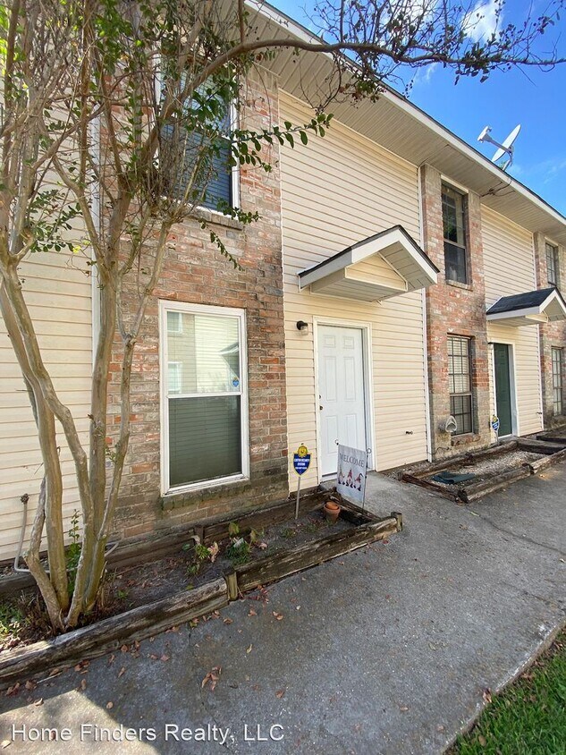Foto principal - 2 br, 1.5 bath House - 1720 Brightside Dr....