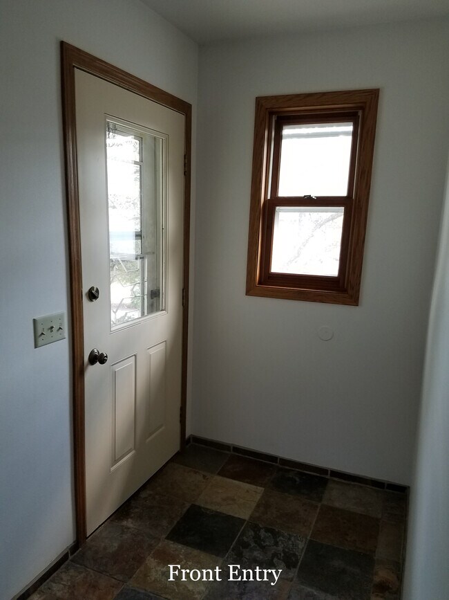 Front Entry - 1010 N Gammon Rd