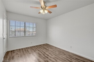 Building Photo - 3557 Sedwick Dr