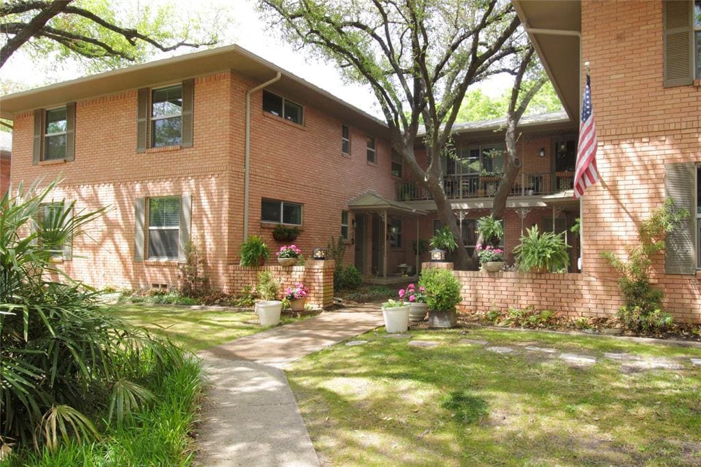 6153 Bandera Ave, Dallas, TX 75225 Condo for Rent in Dallas, TX