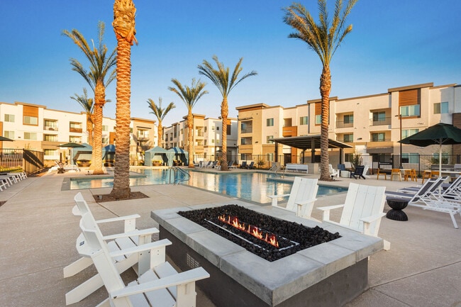 Building Photo - Ascend At Black Canyon