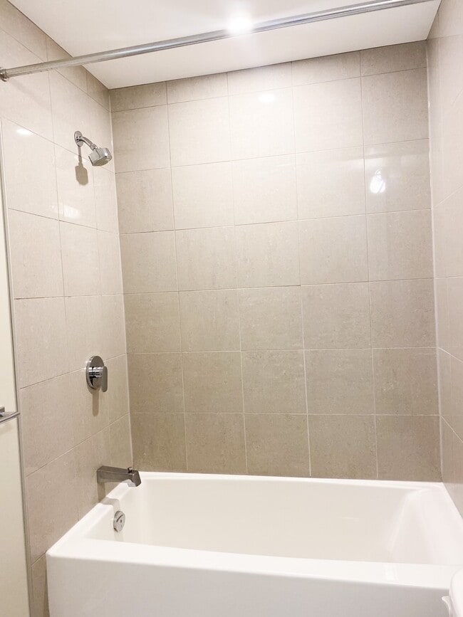 Building Photo - 45513-45513 Market Way