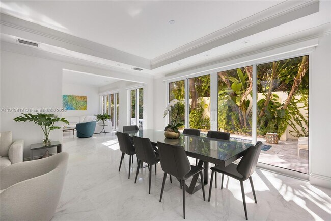 Foto del edificio - 2760 Brickell Ct