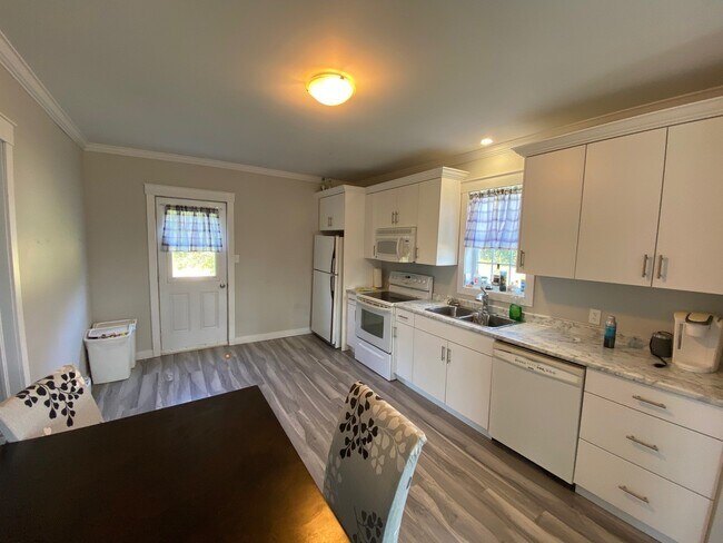 Photo du bâtiment - 1702 O'Leary Rd