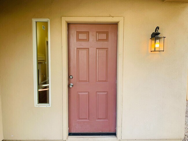 Foto del edificio - Beautiful Home In Rancho Sahuarita Located...