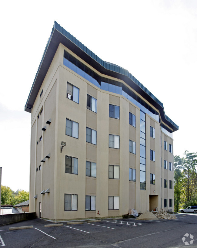 Building Photo - Fallview Apartments