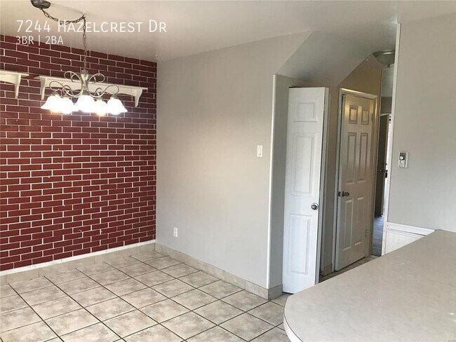 Foto del edificio - Three bedroom townhouse