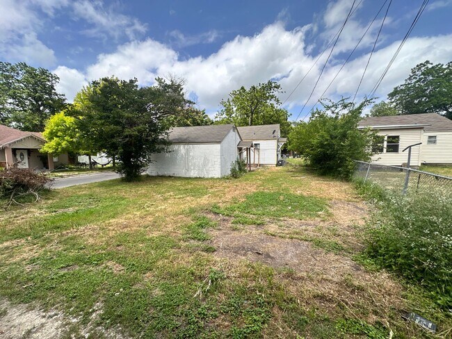 Building Photo - 3 bed 2 bath on corner lot in Temple, Tecas