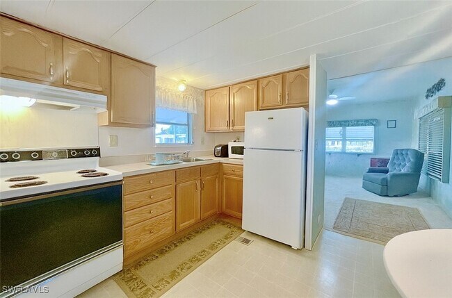 Foto del edificio - 112 Cape Sable Dr