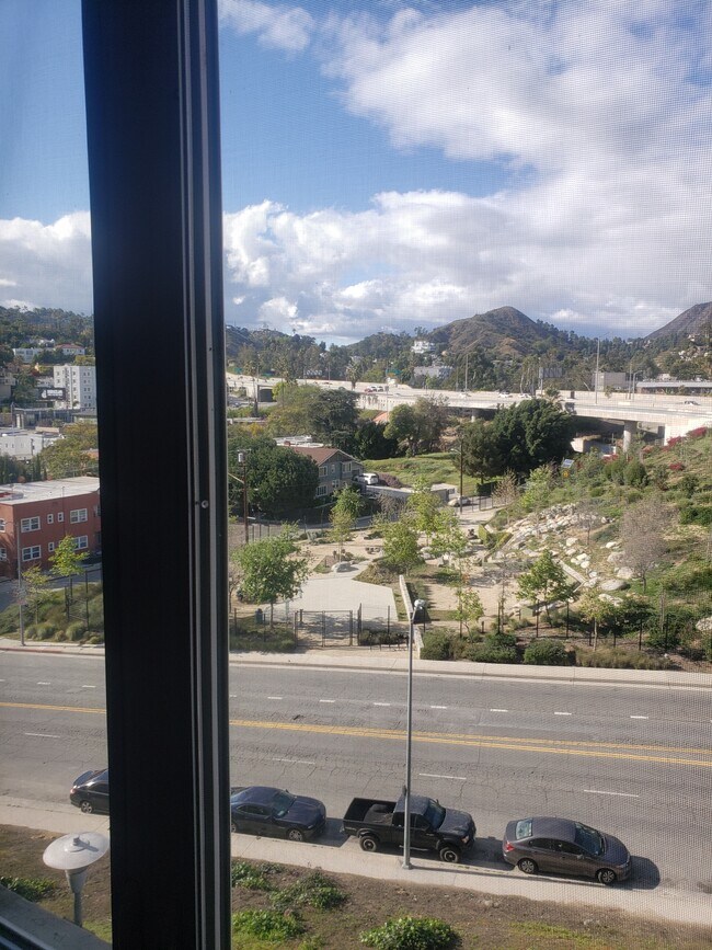 Chateau Alto Nido Apartments Apartments Los Angeles, CA