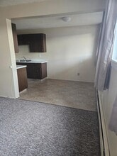 Building Photo - 4507-144 44 Ave