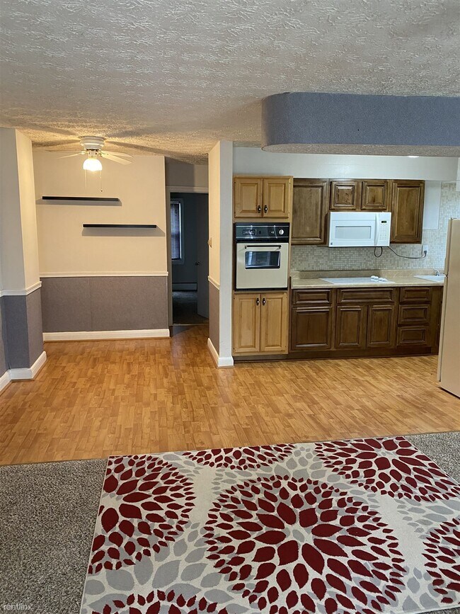Foto del edificio - 2 br, 1 bath 4plex - 1000 Linda Lee Drive ...