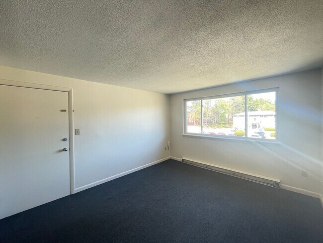 Foto del edificio - 173 Loudon Rd