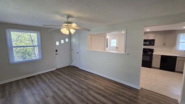 Foto del edificio - 1002 Elizabeth St