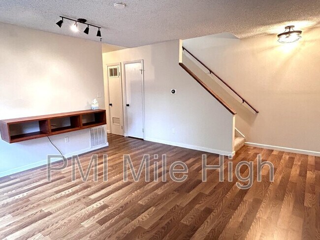 Building Photo - 8071 Wolff St