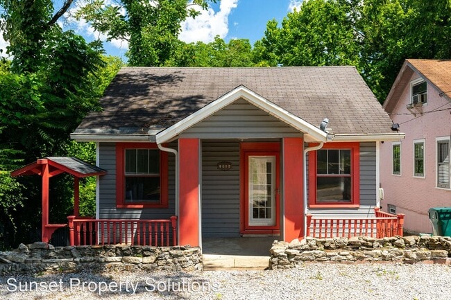 Building Photo - 3 br, 2 bath House - 3934 Oakpark Pl