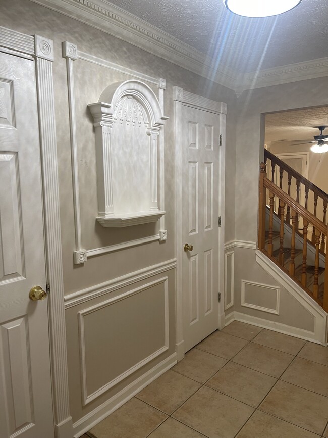Foto del edificio - 5669 Wind Gate Ln