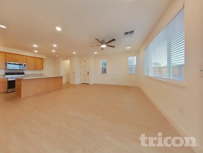 Building Photo - 8213 Perla Wy