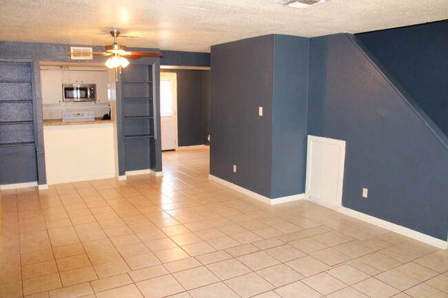 Foto del edificio - 7845 Fuqua St