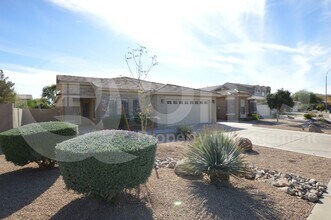 Building Photo - 3371 E Canary Way