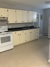 Building Photo - 9A Battochio St