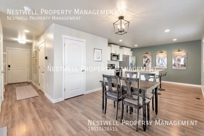 Building Photo - Beautiful Corner Lot  Home in West Jordan