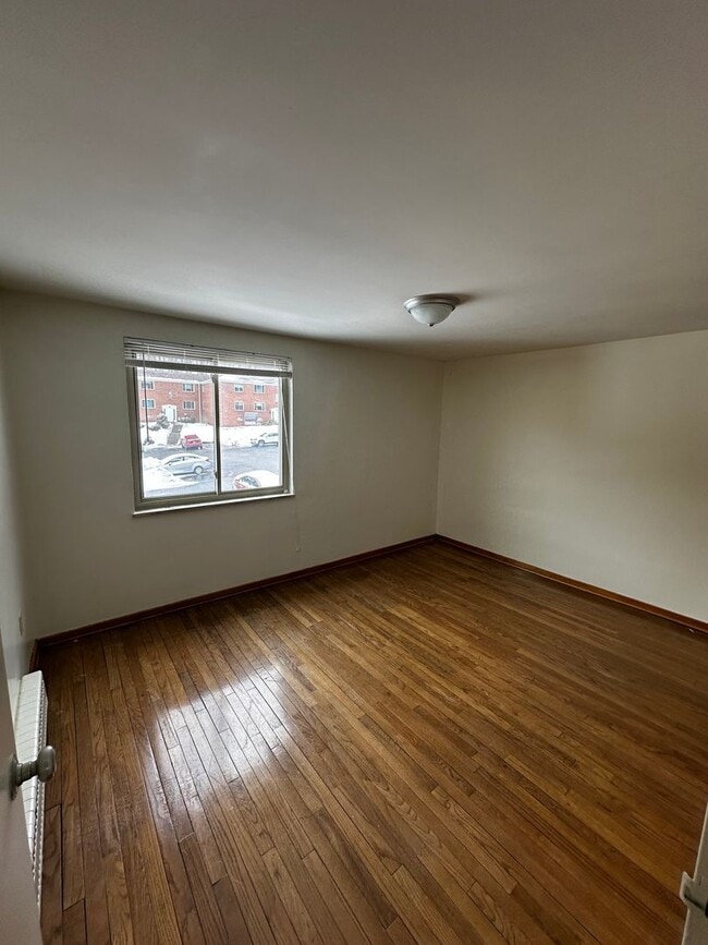 Foto del edificio - 298 Lumar Dr