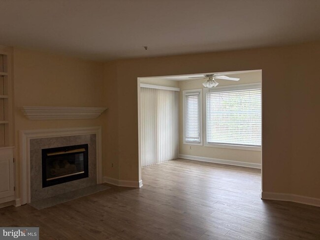 Building Photo - 12233 Fairfield House Dr