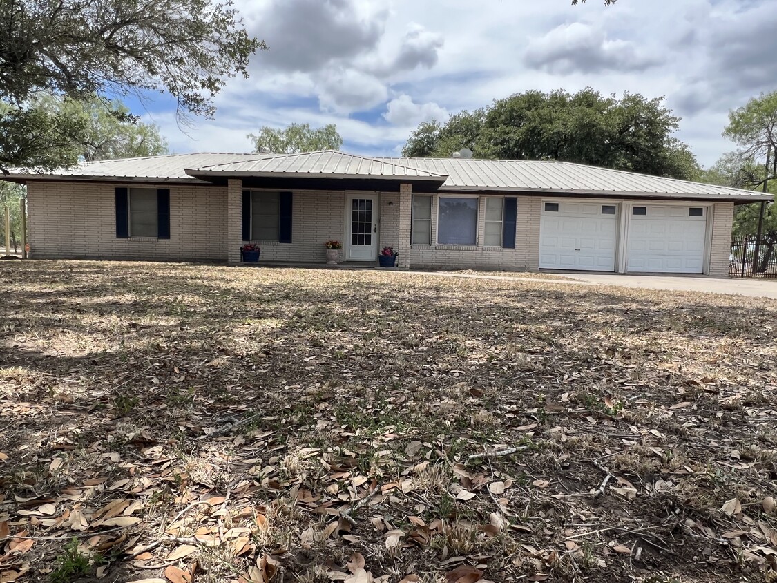 Front view - 271 W County Road 2140