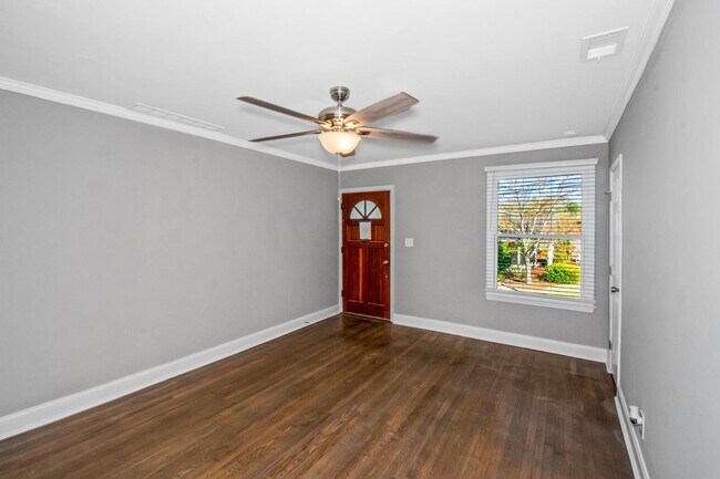 Building Photo - 178 Park St SE