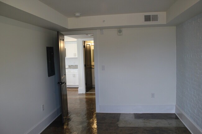 Building Photo - School