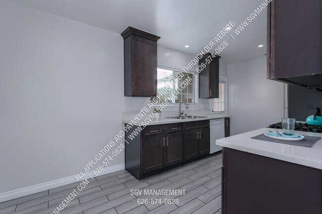 Building Photo - wal806