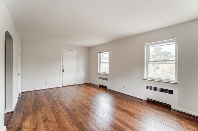 Spacious living room - 1711 Portman Ave
