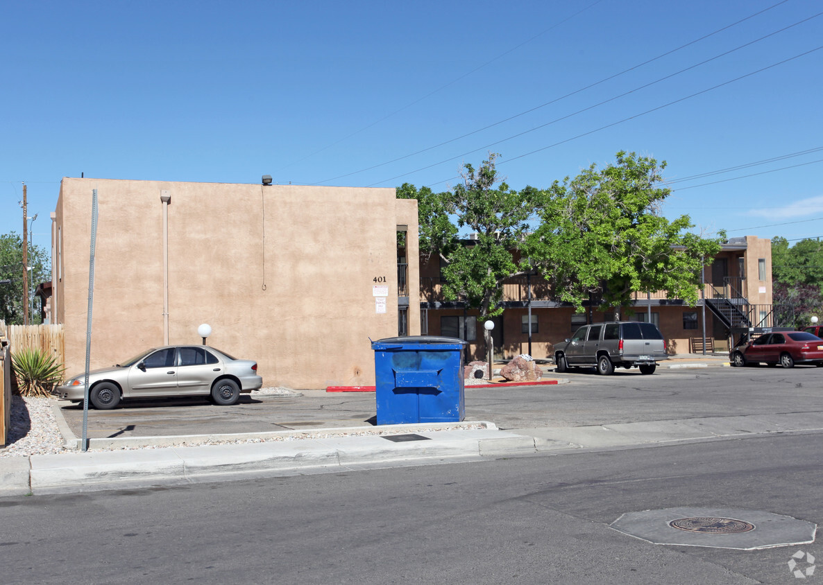 Building Photo - Espanola Apartments