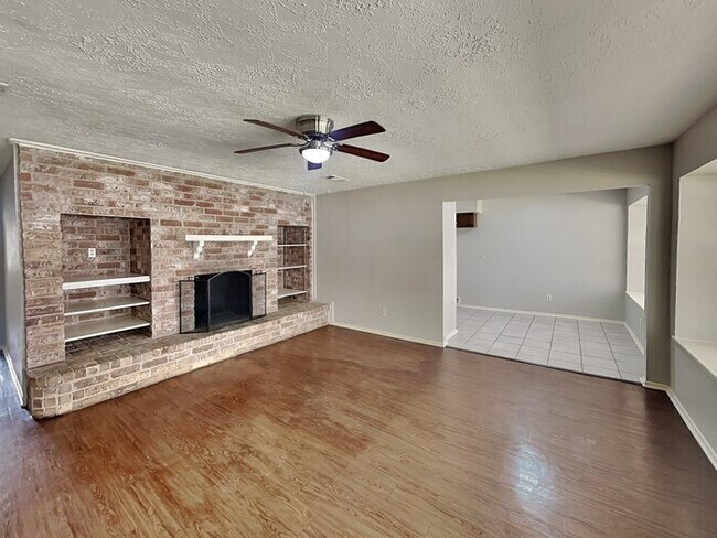 Foto del edificio - 4315 Sloangate Dr