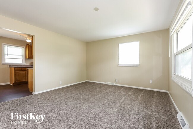 Building Photo - 551 Westgate Dr