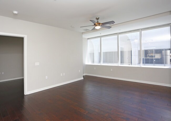 Building Photo - Apartment for Rent