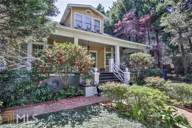 Foto del edificio - 207 Westminster Drive Northeast