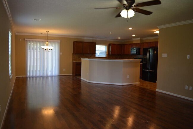 Foto del edificio - 15326 Trinity Meadow Dr