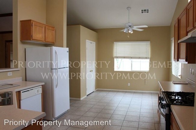Foto del edificio - 3 br, 2 bath House - 2320 Maui Surf Avenue