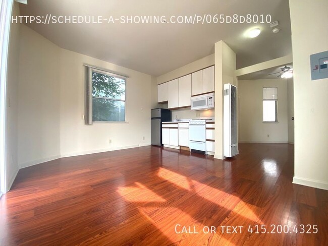 Building Photo - Spacious One Bedroom in Downtown Santa Cruz
