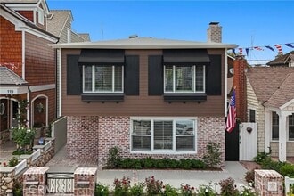 Building Photo - 121 Topaz Ave
