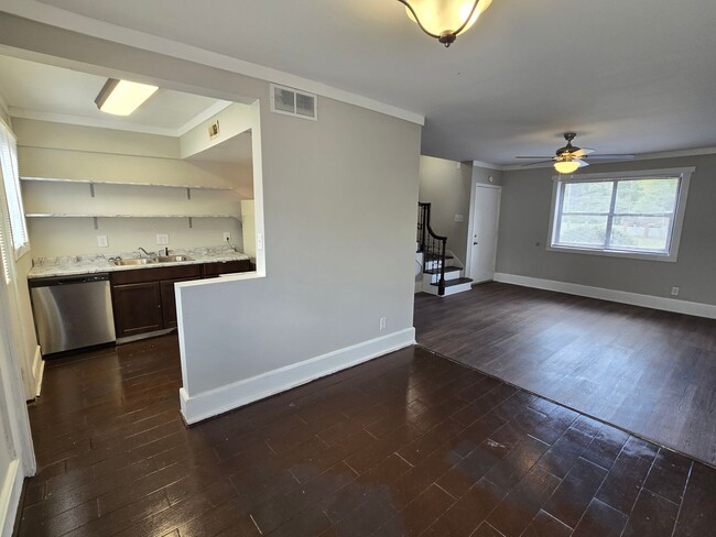 Building Photo - Hampton Hills subdivision. Close to Ft. Jackson and I-77.