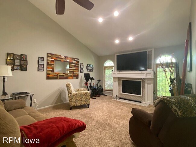 Building Photo - 3 br, 3 bath House - 1848 NW 90th Street