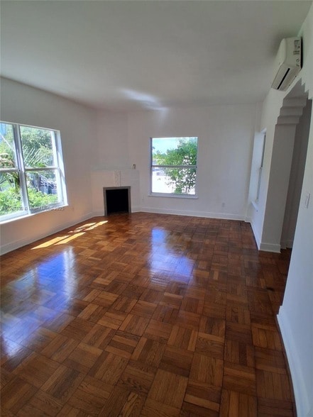 Foto del edificio - 4035 Meridian Ave