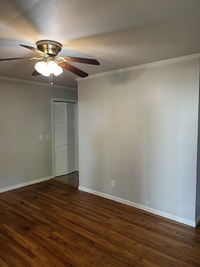 Building Photo - 1417 Sevier Ct