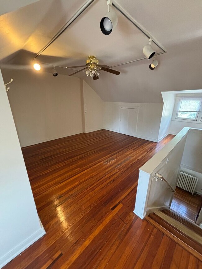 Foto del edificio - 289-295-295 E 18th Ave